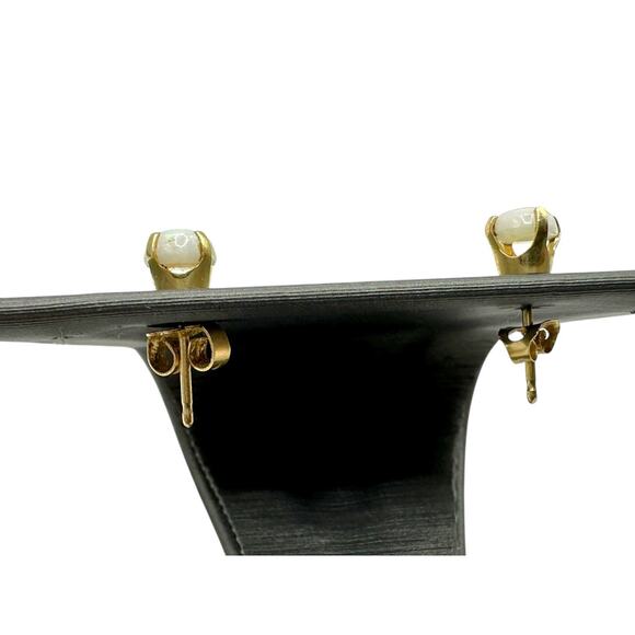 14K Yellow Gold Round Opal Earring Studs (16936) - Picture 8 of 8